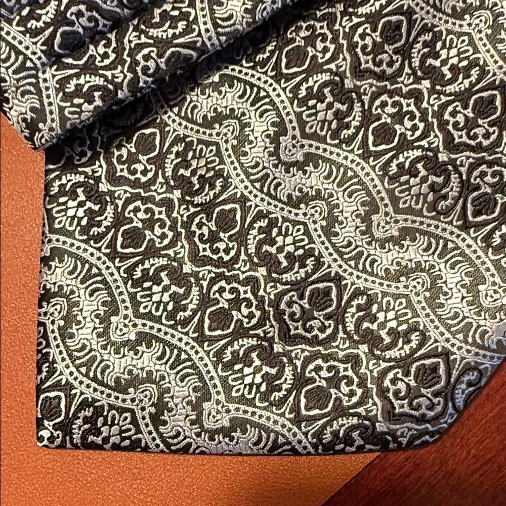 Elegant Black and White Paisley Ascot Cravat
